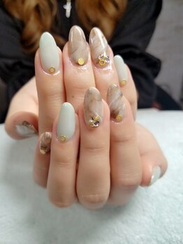 リフレッシュサロン 隠れ家/