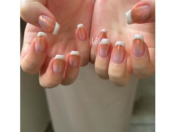 リリ ネイルアンドアイラッシュ(LiRi nail&eyelash)/フレンチネイル