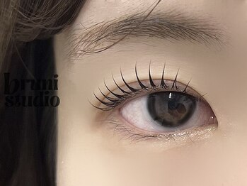 bruni studio 表参道 ブルーニスタジオ【まつ毛パーマ/眉毛/アイブロウ/まつげ】/