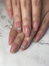 サフィールネイルサフィールネイル(Saphir nail)/ストーンフレンチネイル