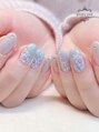 ピオニーネイル(peony nail)&nbsp;手描きのフラワーアートが得意です。アレンジもご相談ください。