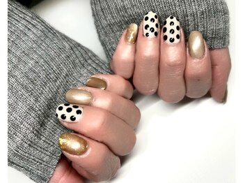 シエルビューティークロップ(Ciel Beauty CROP)/ドットネイル☆