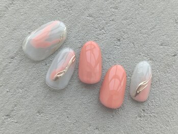 スパイラルネイルサロン高輪店の写真/【新規他店オフ無料メニュー有】250色から選ぶ似合わせカラー♪シンプルこそ丁寧なケアで自爪から美しく。