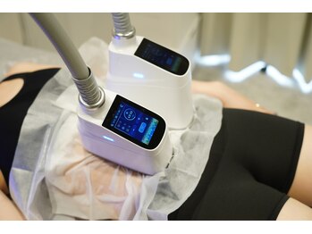 【痩身/脂肪冷却】都度払い　KAIBI SALON横浜の写真/最新AI搭載の脂肪冷却で、この夏こそ理想のくびれラインを目指せる！サイズダウンを強力にサポート♪