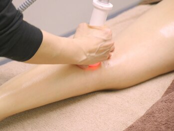 マジビ バイ ルクラ 恵比寿店(MAJI-BI by Lecura)/スリムムーヴ痩身 太もも