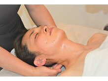 リモアボーテ(RIMOA beaute)/凝り固まった首元をほぐします☆