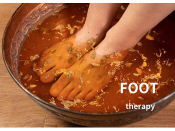 アジアンハーブスラゾーナ川崎店/漢方足湯