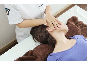 レディースカイロうらら 本院/肩こりからの頭痛でお悩みの方も