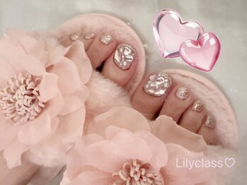 Lilyclass池袋【リリークラス】長さだし/持ち込み/ワンホンの写真/足元から可愛いを発信。サンダルの季節に映える、主役級SNS映え間違いなしのフットネイル＊[池袋/持ち込み]