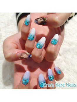 エリーズナードネイルズ(Erie’s Nerd Nails)/痛ネイル★