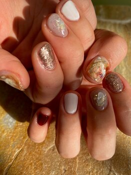 グラント(NAIL SALON&SCHOOL grant)の写真/選べるサンプル700種類以上!【初回オフ無料☆定額アート¥4500/¥5900】SNSで人気のワンホンネイルも定額で♪