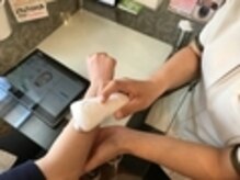 マイクロスコープで4STEPで肌診断。お肌の水分量や乾燥等のスキンチェック＆カウンセリング《那覇／脱毛》