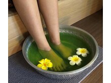 うえまち オーキッドタイ古式マッサージ/施術前のほっこり足湯♪