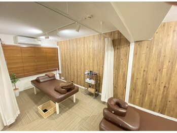 恵比寿すこやか鍼灸整骨院/院内内観(美容鍼、整体をします)