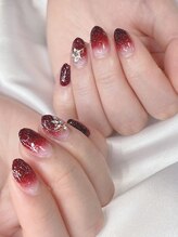 ティアラ(Tiara)/グラデーションネイル