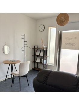 グレージュ(graige)の写真/【南区/個室/就寝前】車を降りて10歩で店内へ◇個室なので仕事帰り、就寝前の素っぴんでも利用しやすい☆