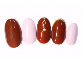 ネイルサロン アテナ(Athena)/200種類から選べるデザイン