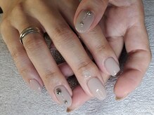 マニル アンド ネトラ(manil & netola)/ワンカラーにワンポイント♪