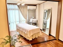 シシエル(CHICIEL)の雰囲気（落ち着いた雰囲気でリラックスして施術を受けていただけます。）