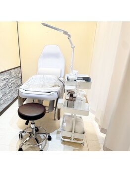 巻き爪補正店 鎌倉大船店/清潔な店内