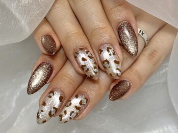 アニマル柄ネイル