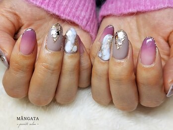 モーンガータ(MANGATA)/