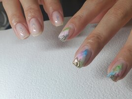 Instagram随時最新ネイル掲載中