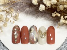 ネイルルームシャイン/