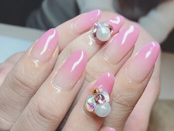 ネイルサロン キュア CURE/グラデーションとVカラットが◎