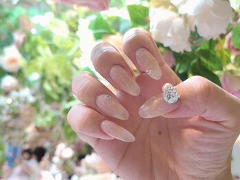 チーク×スワロフスキー