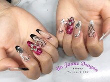 アン ジョーヌドラゴ/【ロングネイル】アシメネイル