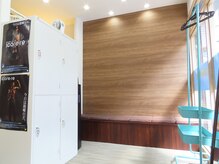 プラネット鍼灸整骨院/【待合スペース】