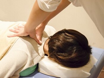 イヤシス イオンモール鈴鹿店(Iyashisu)の写真/【全身もみほぐし】完全カスタムメイドの施術で満足度抜群!首・肩こりをもみほぐし心身ともにスッキリ♪