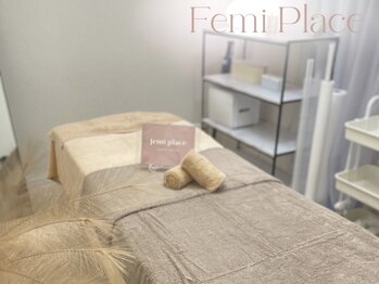 肌質改善Femi Place【毛穴/シミ/ニキビ】