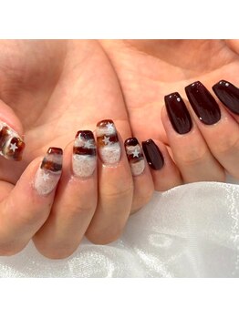 アシンメトリーネイル/ブラウン