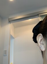 カリスティ(CHARIS.T)/たるみケアのイヤココ♪