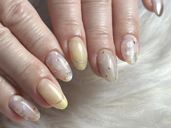 ユーネイル(U.nail)/春の花びら風きれいめニュアンス