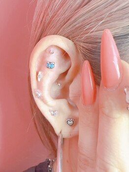 スナッピーネイルズ(Snappy Nails)の写真/【話題!!耳ツボジュエリー】お洒落を楽しみながら美と健康が叶う♪むくみ解消/小顔に◎ネイルと同日施術OK!