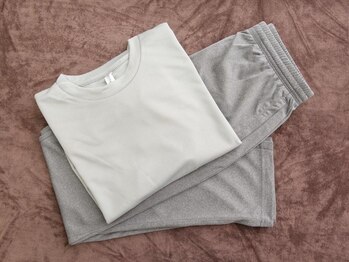 リラクシーアンドコー(Leluxy&Co.)/お着替え