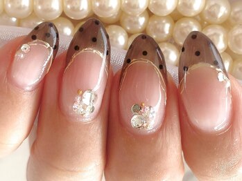 ネイルサロンティーモ(Nail Salon Tmo)の写真/リピーター続出★オフ無料今月限定デザイン¥7780！上品な華やかさで指先を彩りワンランク上の自分に挑戦♪