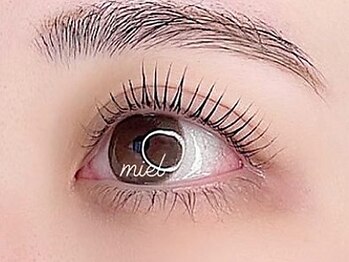 ミエル(miel)の写真/パリジェンヌラッシュリフトでナチュラル上品な目元へ☆自まつげを活かした美まつげで、朝のお化粧も楽に♪