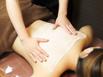 アイビソウ 所沢(IBISOU)/背中剥がさないピーリング