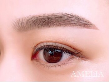 アメリア 新宿(AMELIA)の写真/【アイブロウデザイン+スタイリング¥4500】眉毛の悩み解消&憧れの美眉に！ブロウリフトもオススメ◎