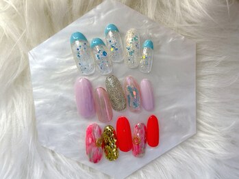 ネイルサロン ティーエイチセブン(Nail Salon TH SEVEN)の写真/【オフ込み/両手4本アート￥7700】デザインを楽しみたい方★イベントやブライダルネイルも人気！