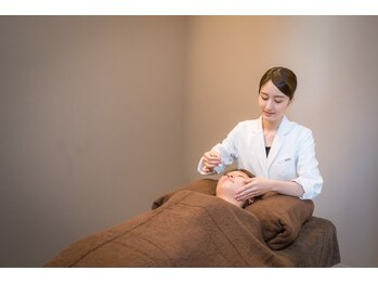 ビオラス(VIOLAS)/美容鍼灸施術