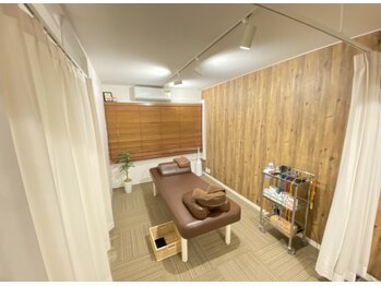 恵比寿すこやか鍼灸整骨院/院内内観(美容鍼、整体をします)