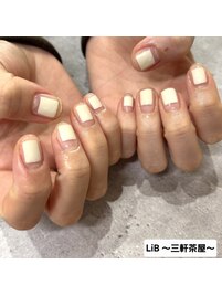 個性的ネイルアートデザイン