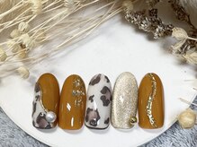 ネイルルームシャイン/