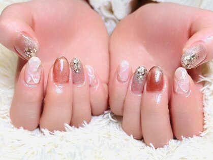シチ ネイル(shichi nail)の写真