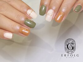 秋色でシンプルおしゃれネイル！